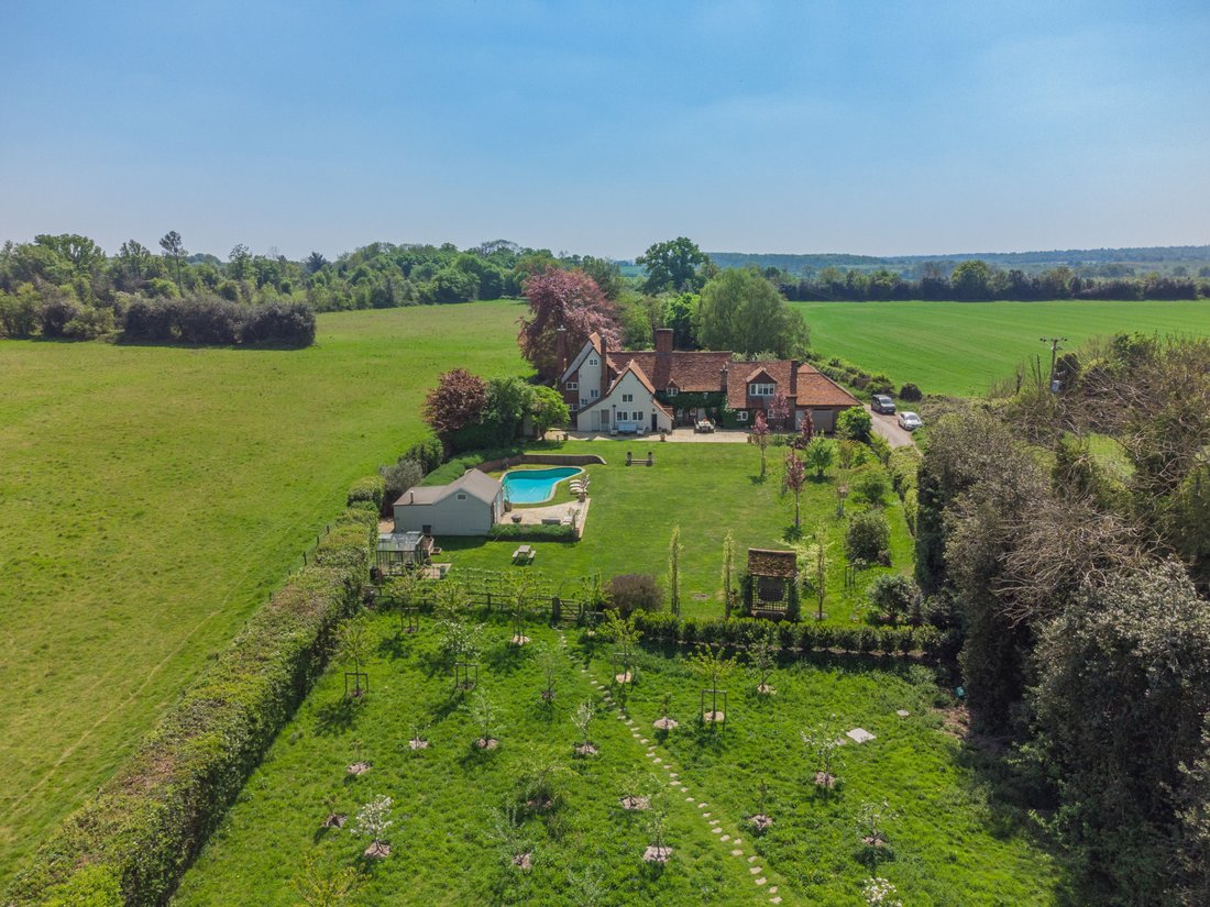 House in Gustard Wood, Wheathampstead, England 1 - 17952045