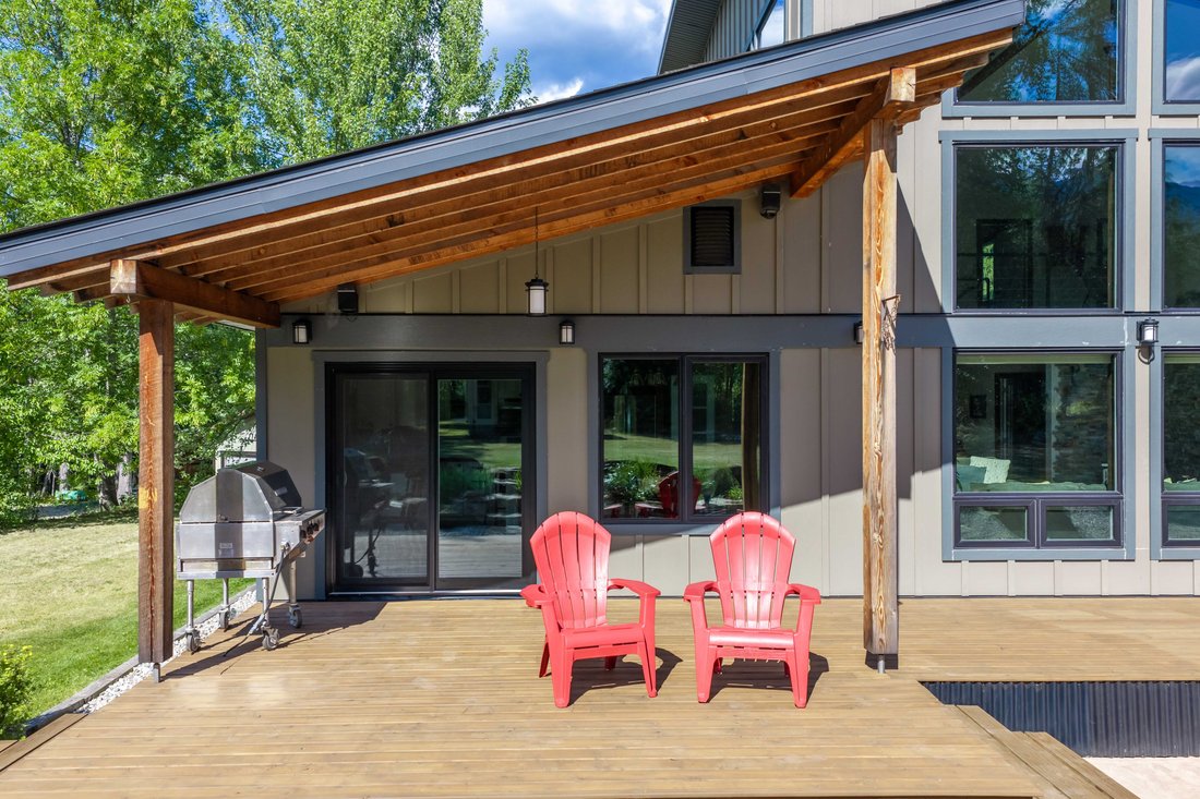 House in Revelstoke, British Columbia, Canada 2 - 18688410