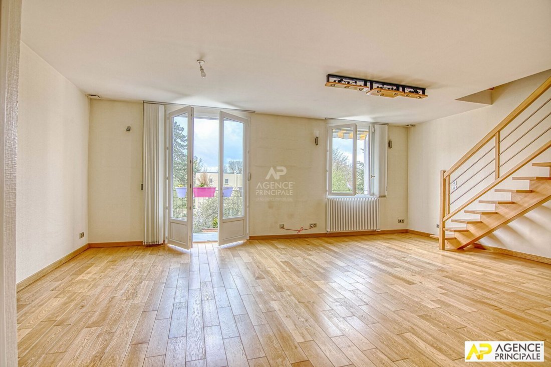 Apartment in Domaine National du Château, Versailles, France 1 - 18689959
