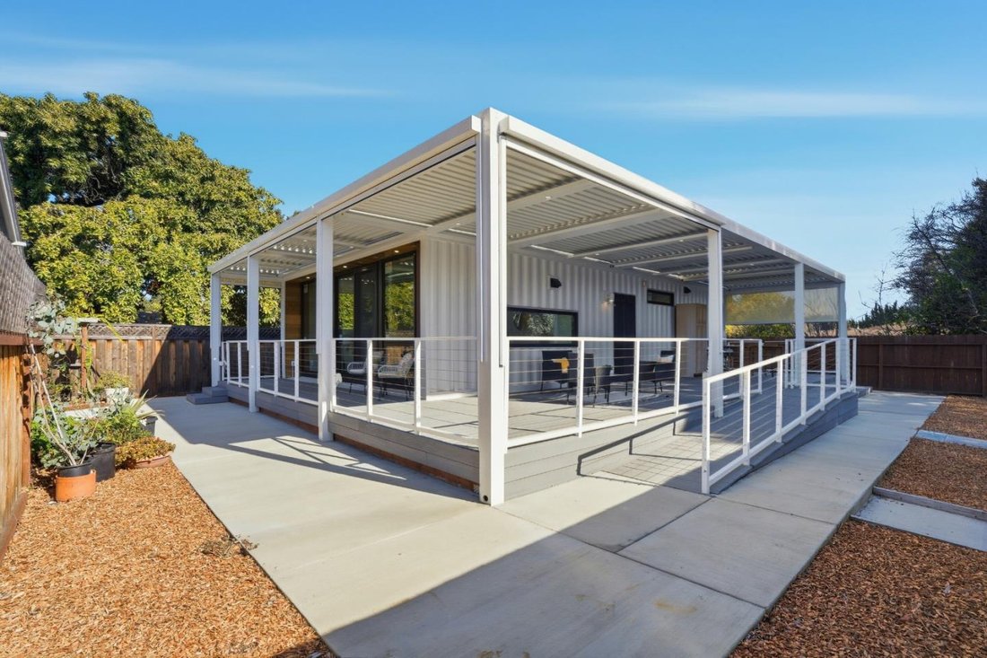 House in East Palo Alto, California, United States 3 - 18689706