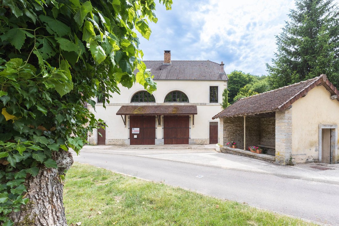House in La Bussiere-sur-Ouche, Bourgogne – Franche-Comté, France 1 - 18687567