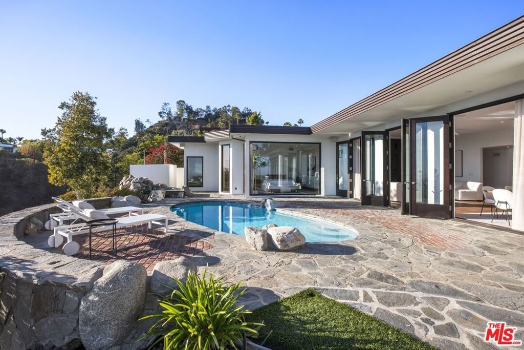 House in Los Angeles, California, United States 5 - 18689802