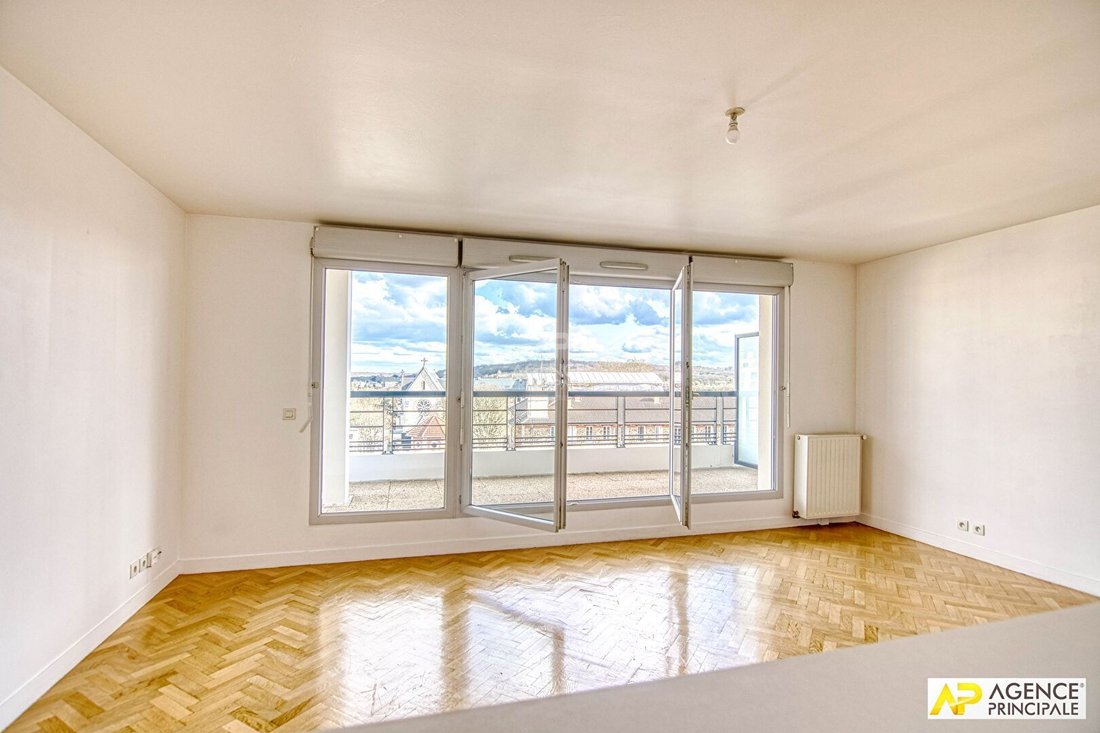 Apartment in Domaine National du Château, Versailles, France 4 - 18690045