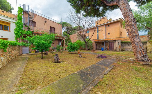 Casa a Sant Feliu de Llobregat, Catalogna, Spagna 1