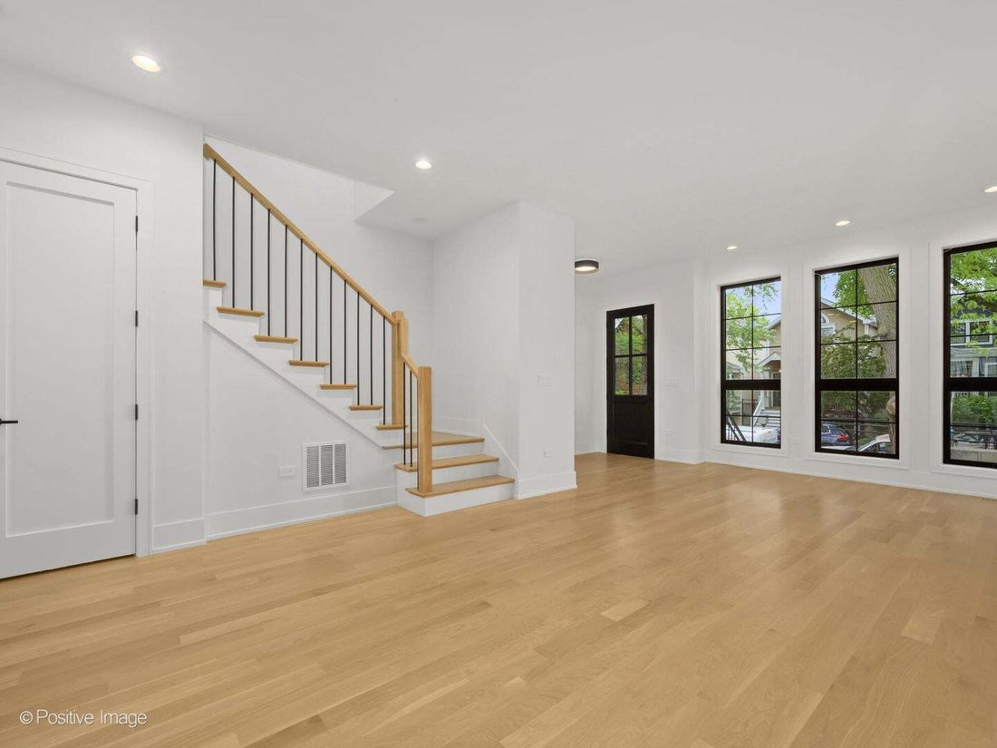 House in Chicago, Illinois, United States 3 - 18690463