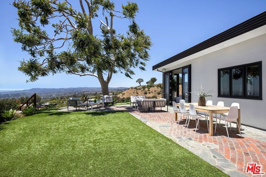 House in Los Angeles, California, United States 3 - 18689802