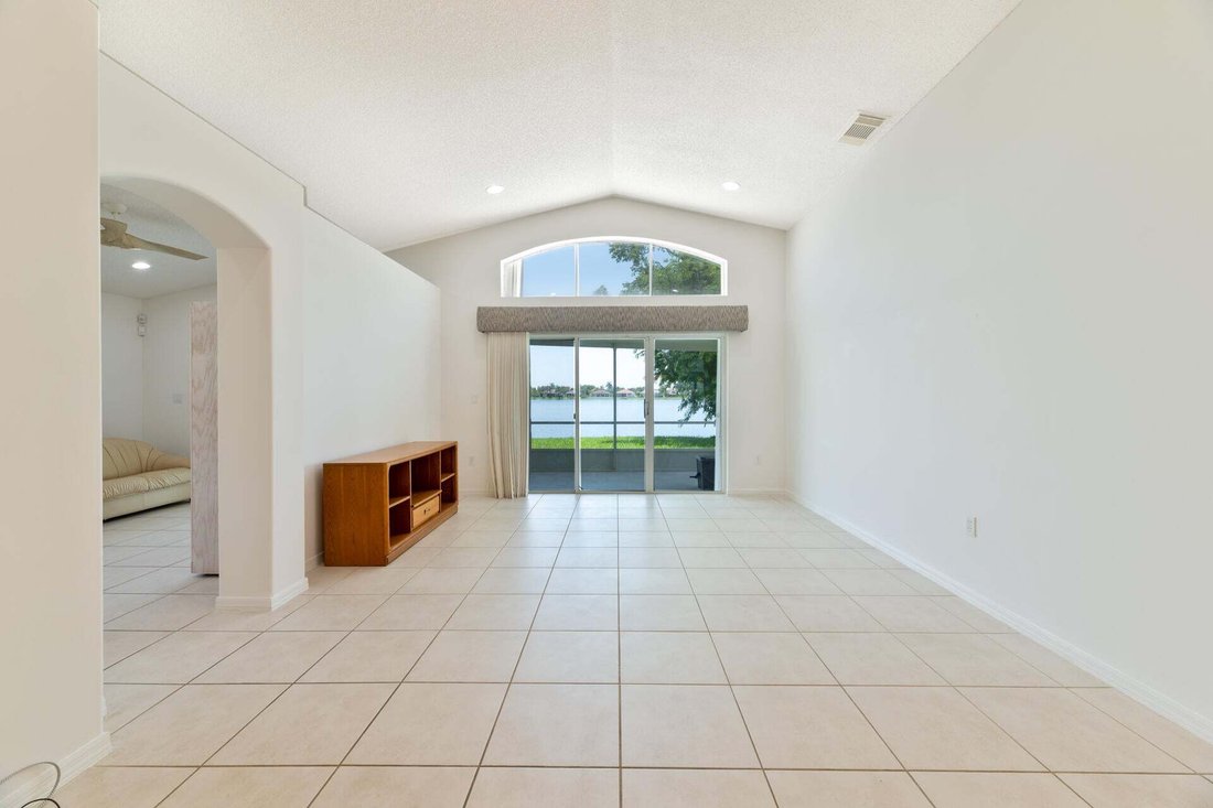 House in Miramar, Florida, United States 5 - 18690334