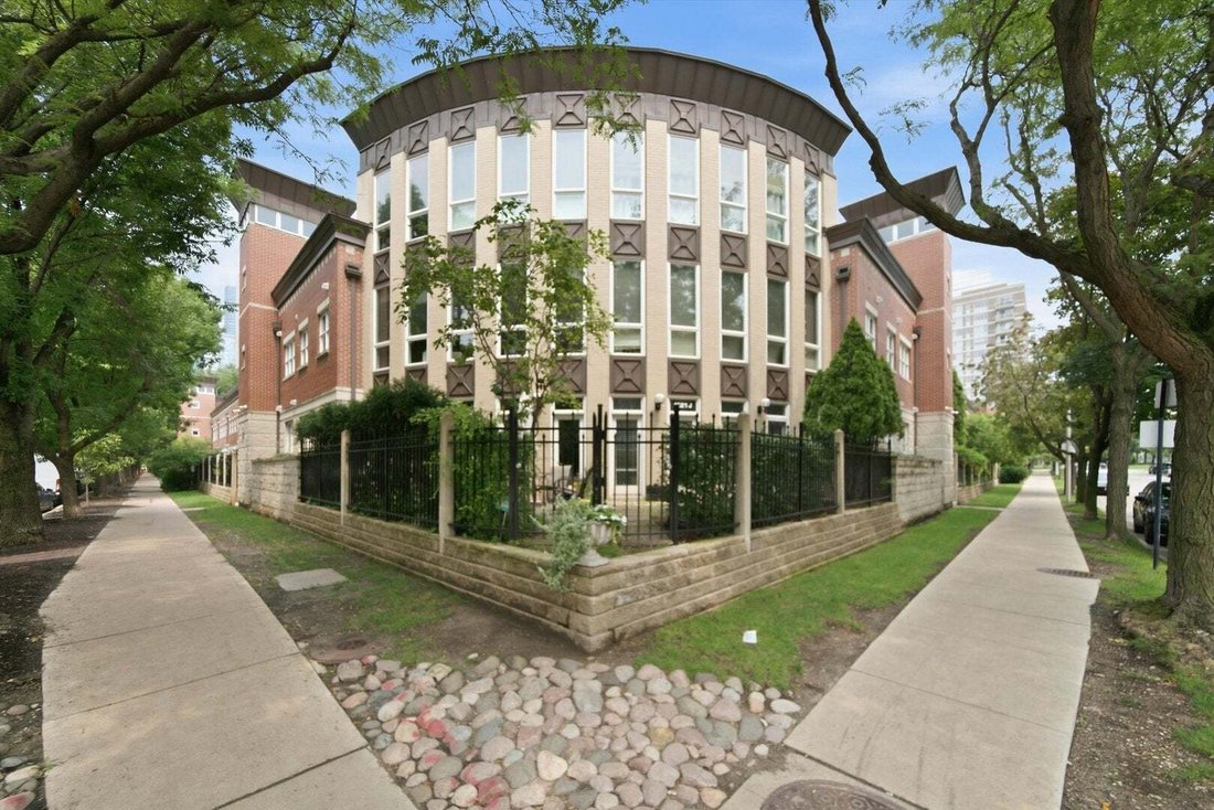Condo in Chicago, Illinois, United States 1 - 18690460