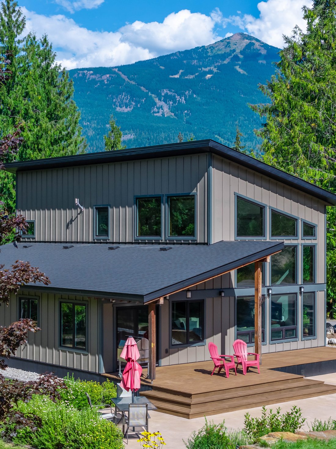 House in Revelstoke, British Columbia, Canada 4 - 18688410