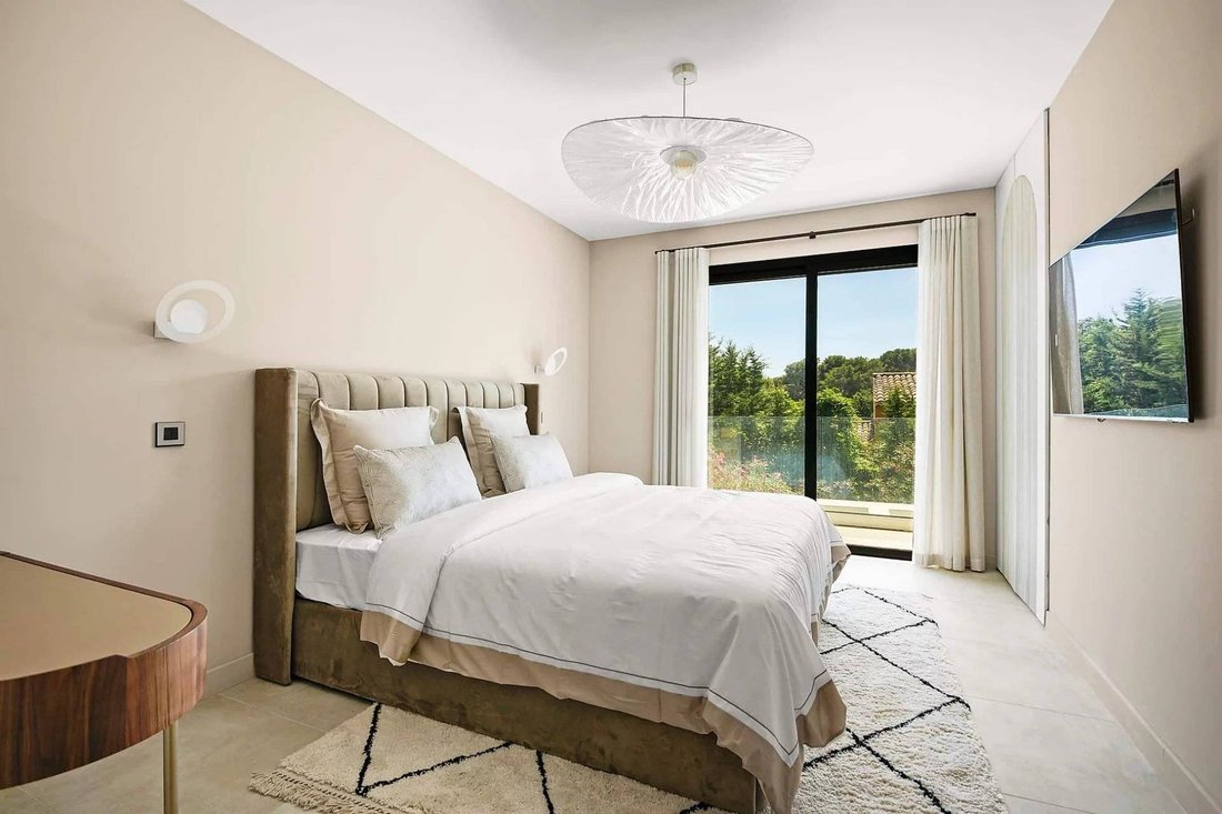 Villa a Mougins, Provenza-Alpi-Costa Azzurra, Francia 5 - 16334093
