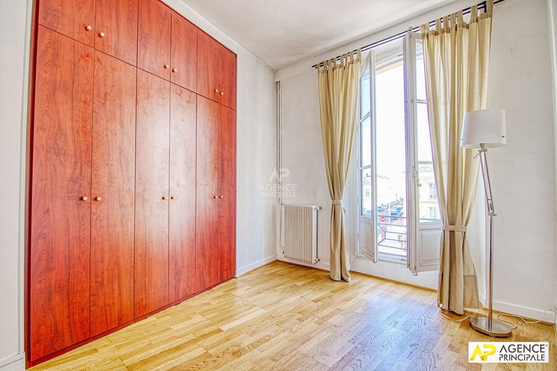 Apartment in Domaine National du Château, Versailles, France 5 - 18690333