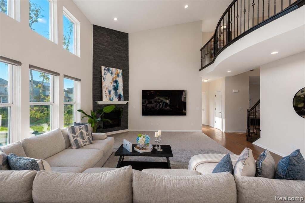 House in South Lyon, Michigan, United States 5 - 18689507