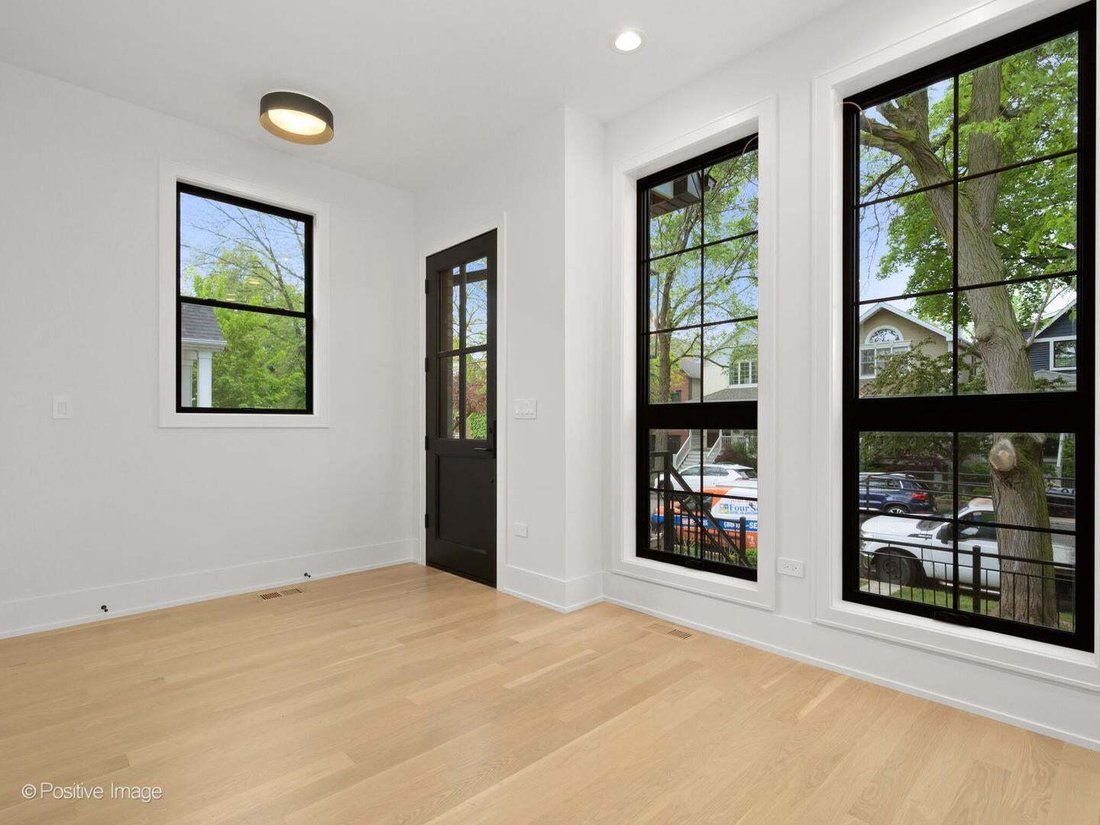 House in Chicago, Illinois, United States 2 - 18690463