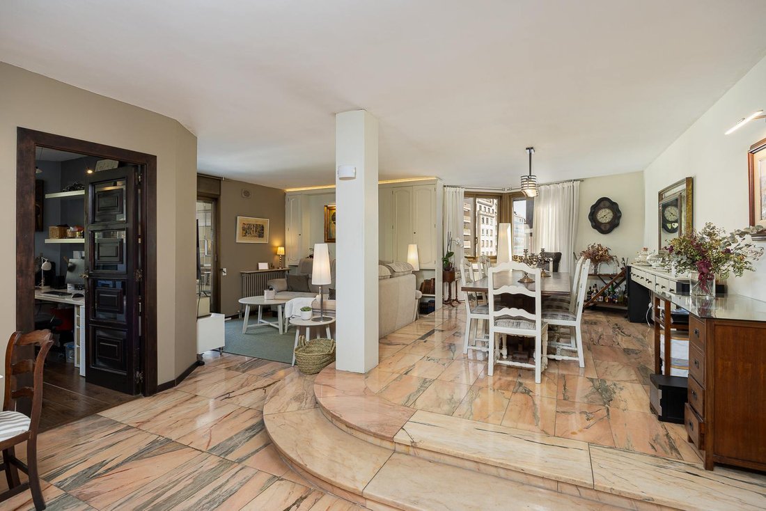 Apartment in Sarrià-Sant Gervasi, Barcelona, Spain 3 - 18688035