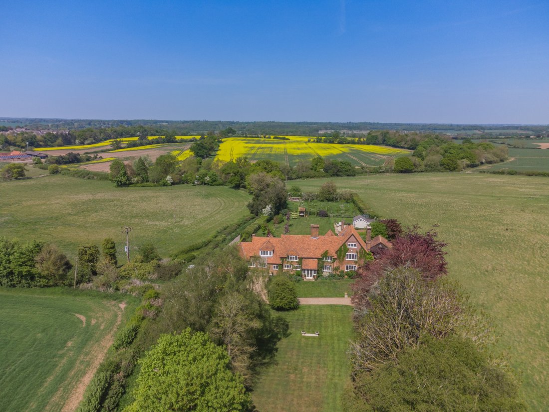House in Gustard Wood, Wheathampstead, England 2 - 17952045