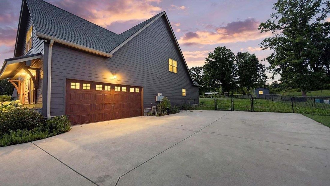 House in Signal Mountain, Tennessee, United States 4 - 18450489