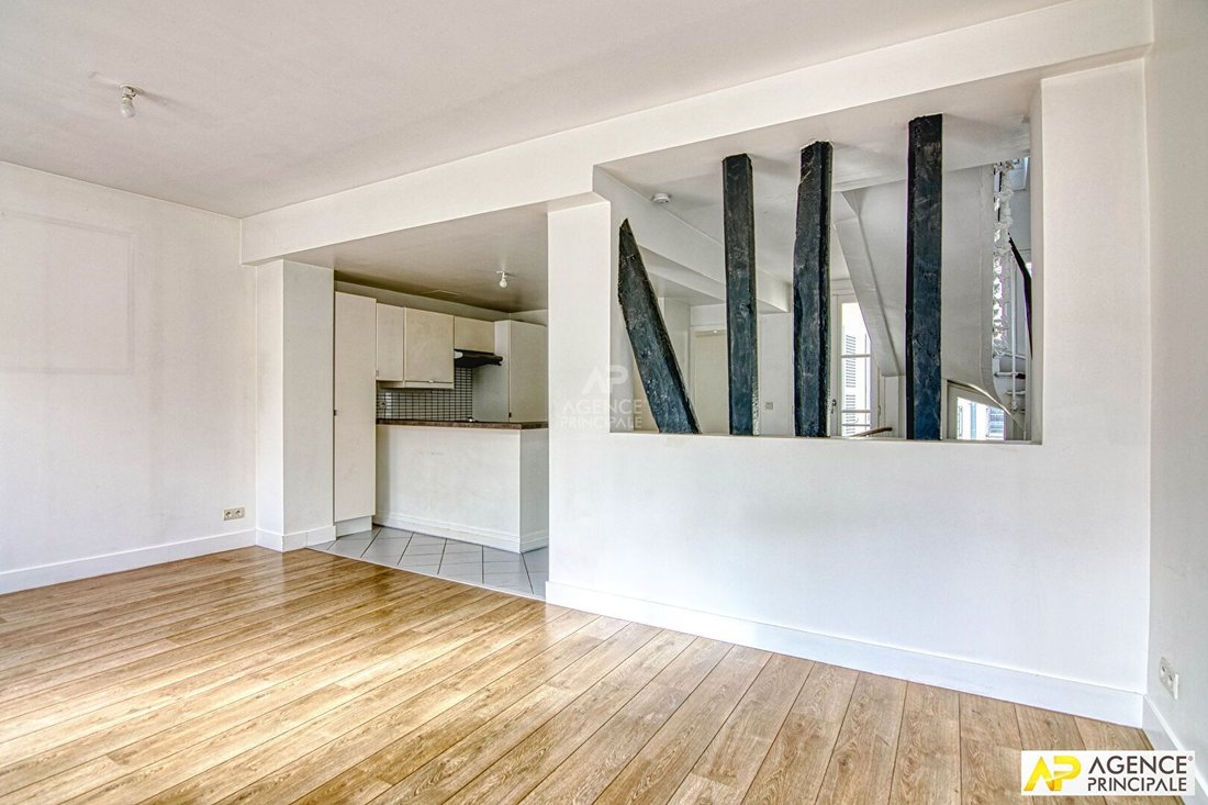 Apartment in Domaine National du Château, Versailles, France 5 - 18690153