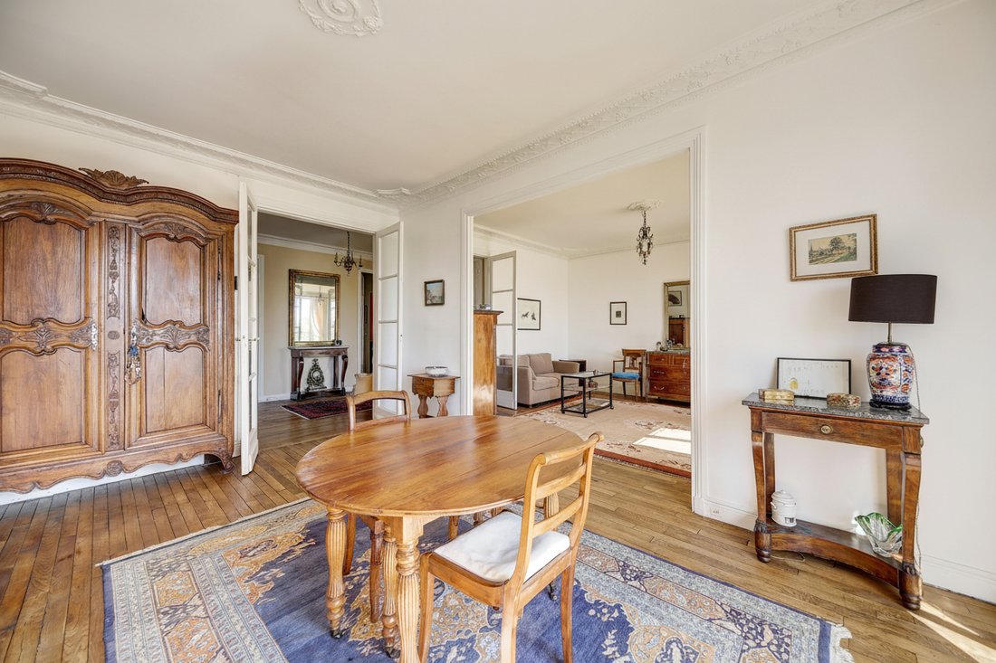 Apartment in Auteuil Nord, Paris 16e Arrondissement, Paris 3 - 18688513