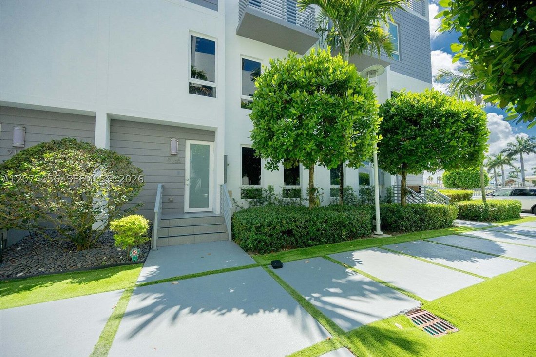 Townhouse en Doral, Florida, Estados Unidos 4 - 18689998