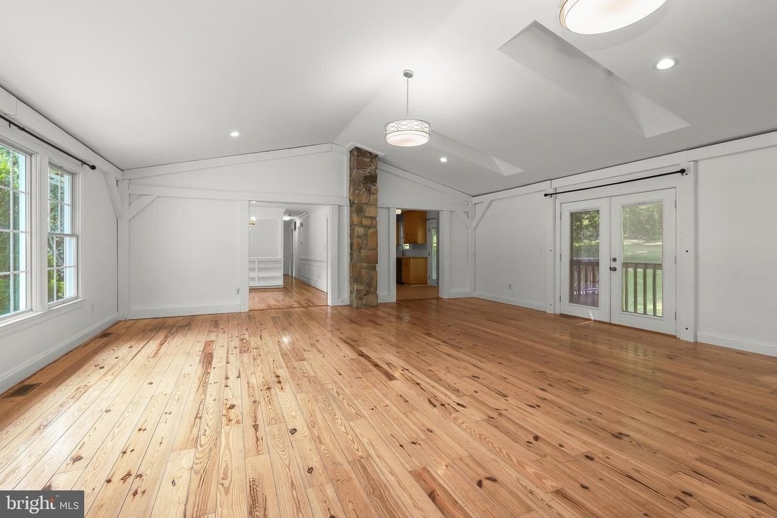 House in Mount Airy, Maryland, United States 4 - 18692020