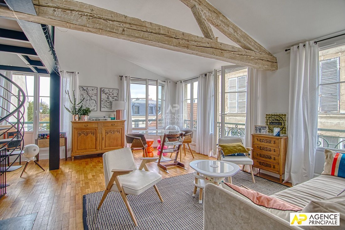 Apartment in Domaine National du Château, Versailles, France 1 - 18689947