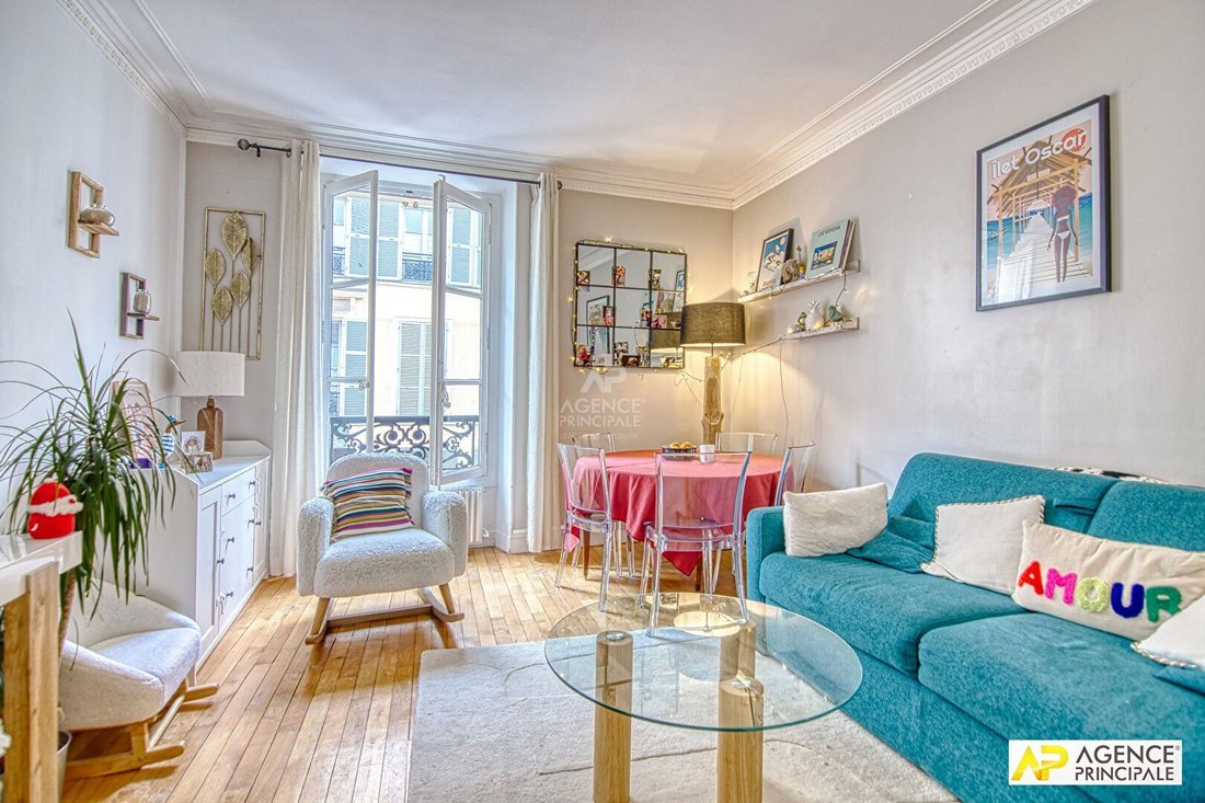 Apartment in Domaine National du Château, Versailles, France 1 - 18690340