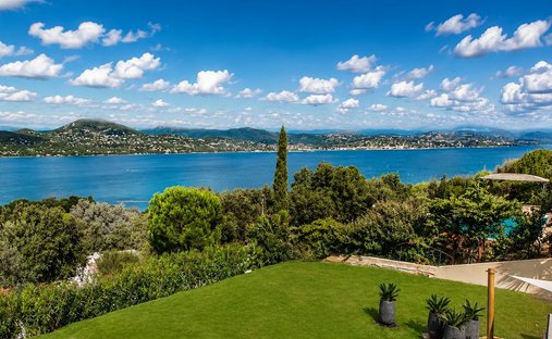 Villa in Gassin, Provence-Alpes-Côte d'Azur, France 1