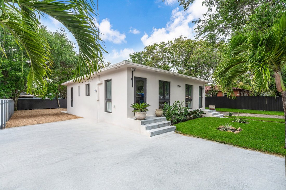 House in Miami, Florida, United States 2 - 18686412