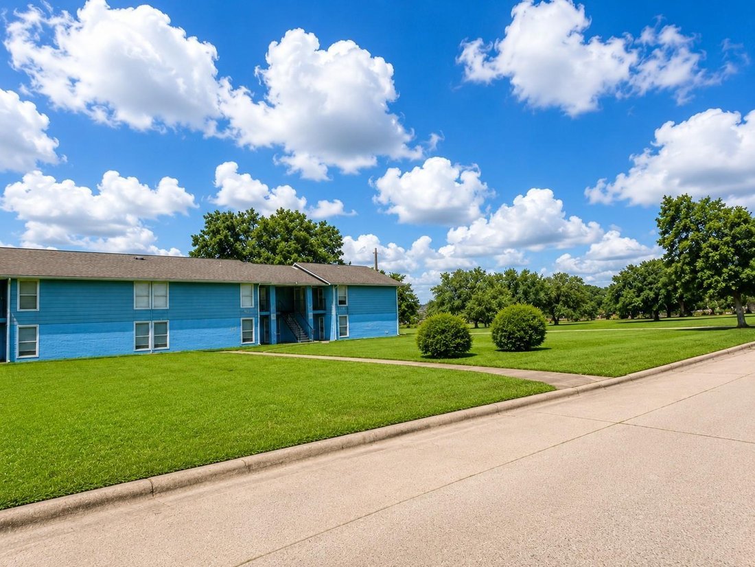 Wharton, Texas, United States 3 - 18690247