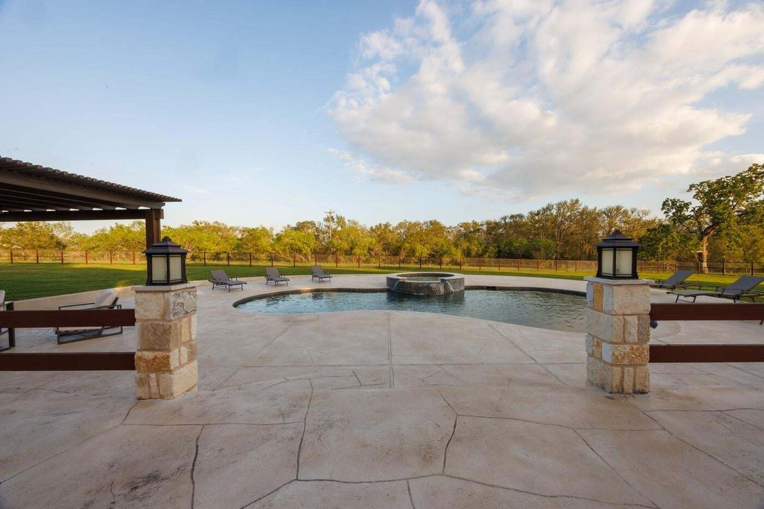 House in Cedar Creek, Texas, United States 5 - 18690069