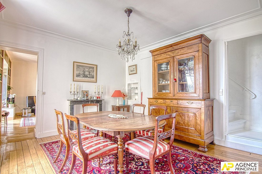 Apartment in Notre Dame, Versailles, France 2 - 18689952