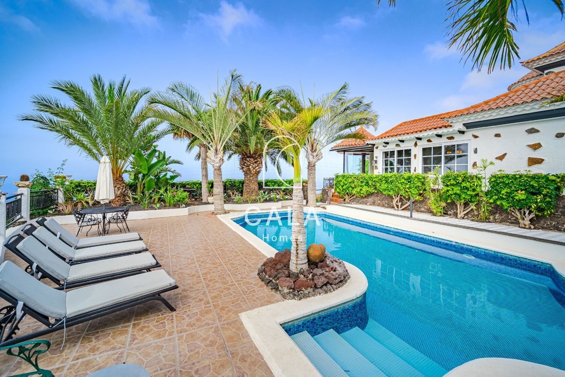 House in Adeje, Canary Islands, Spain 1 - 18689327