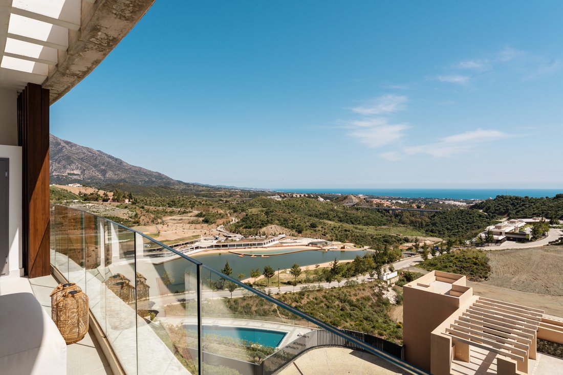 Penthouse in El Madroñal, Benahavis, Spain 3 - 18688434