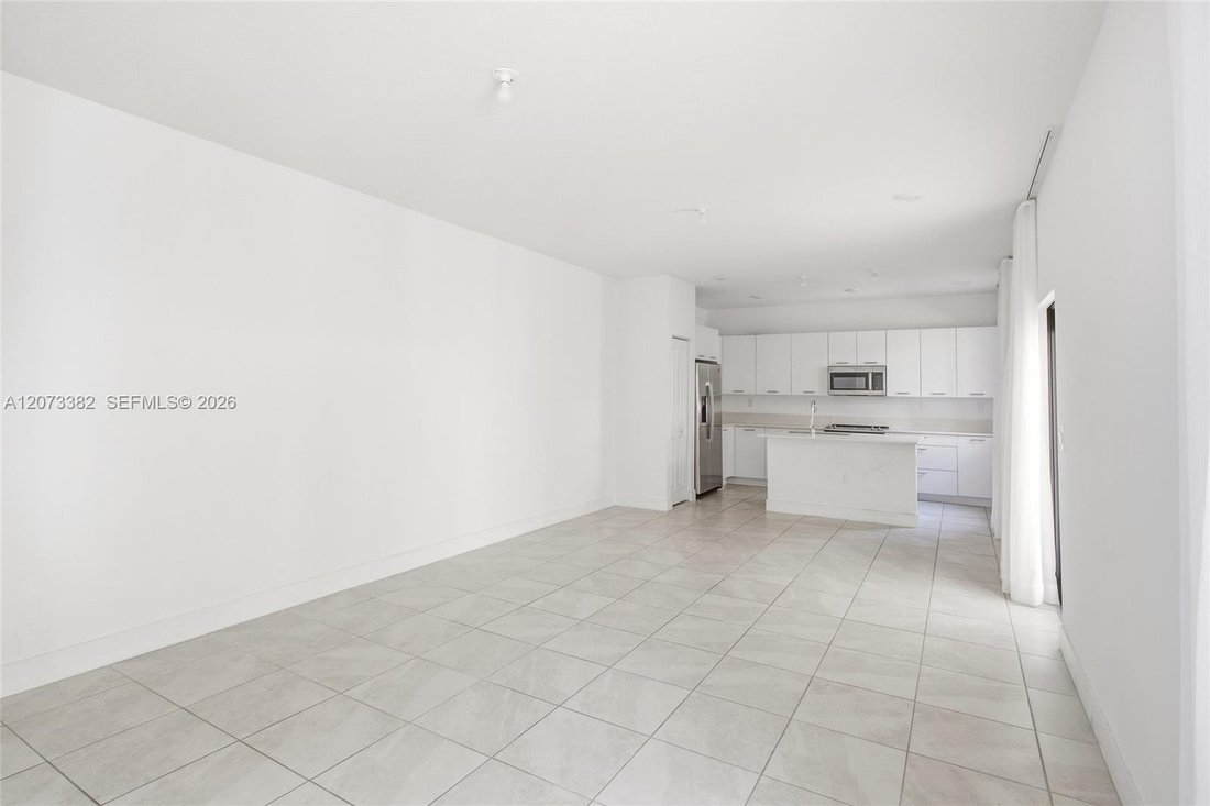 Condo in Miami Springs, Florida, United States 5 - 18691041