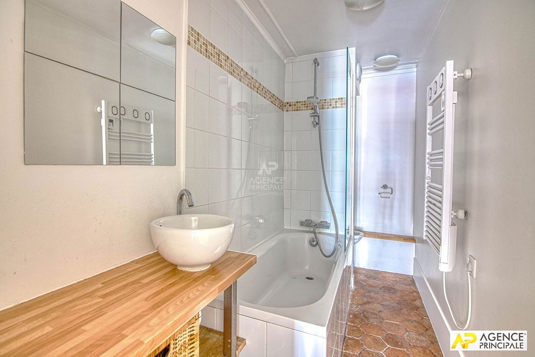 Apartment in Domaine National du Château, Versailles, France 5 - 18690270