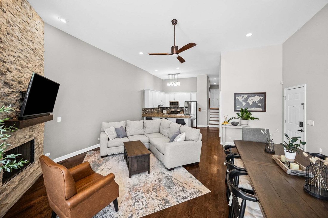 Condo in Chicago, Illinois, United States 2 - 18687792