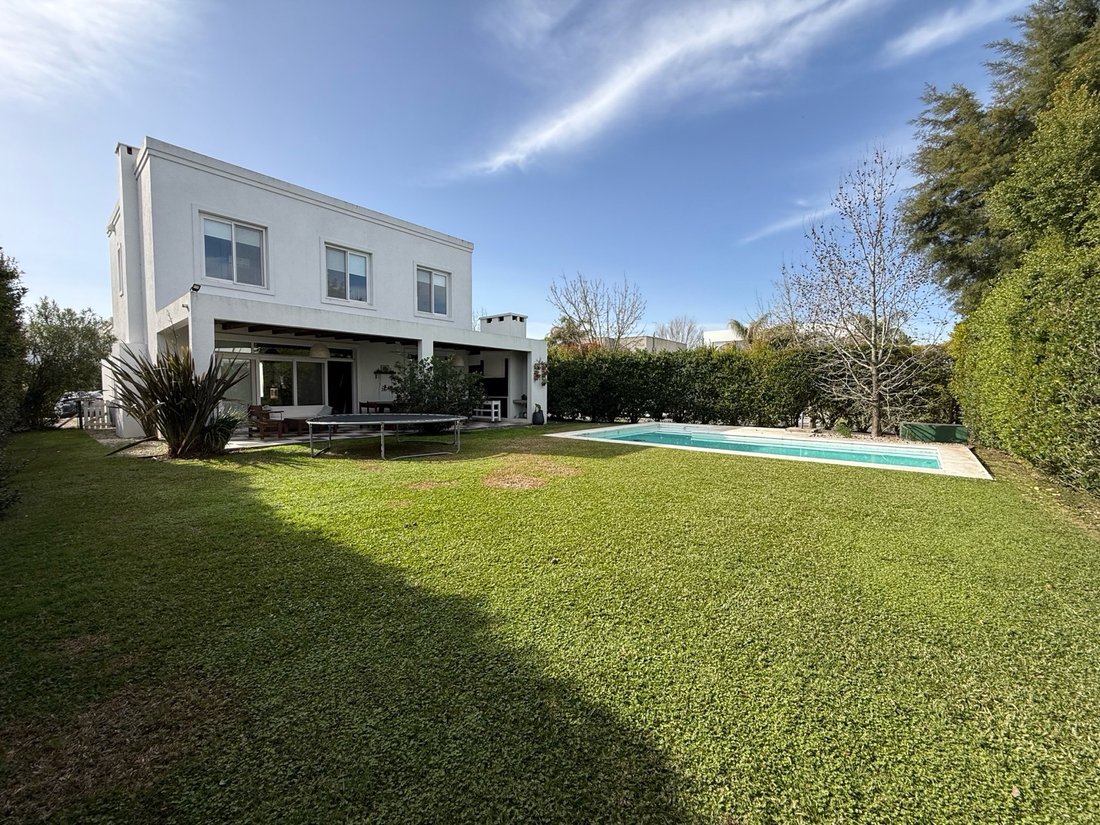 House in Troncos del Talar, Buenos Aires Province, Argentina 1 - 18635123