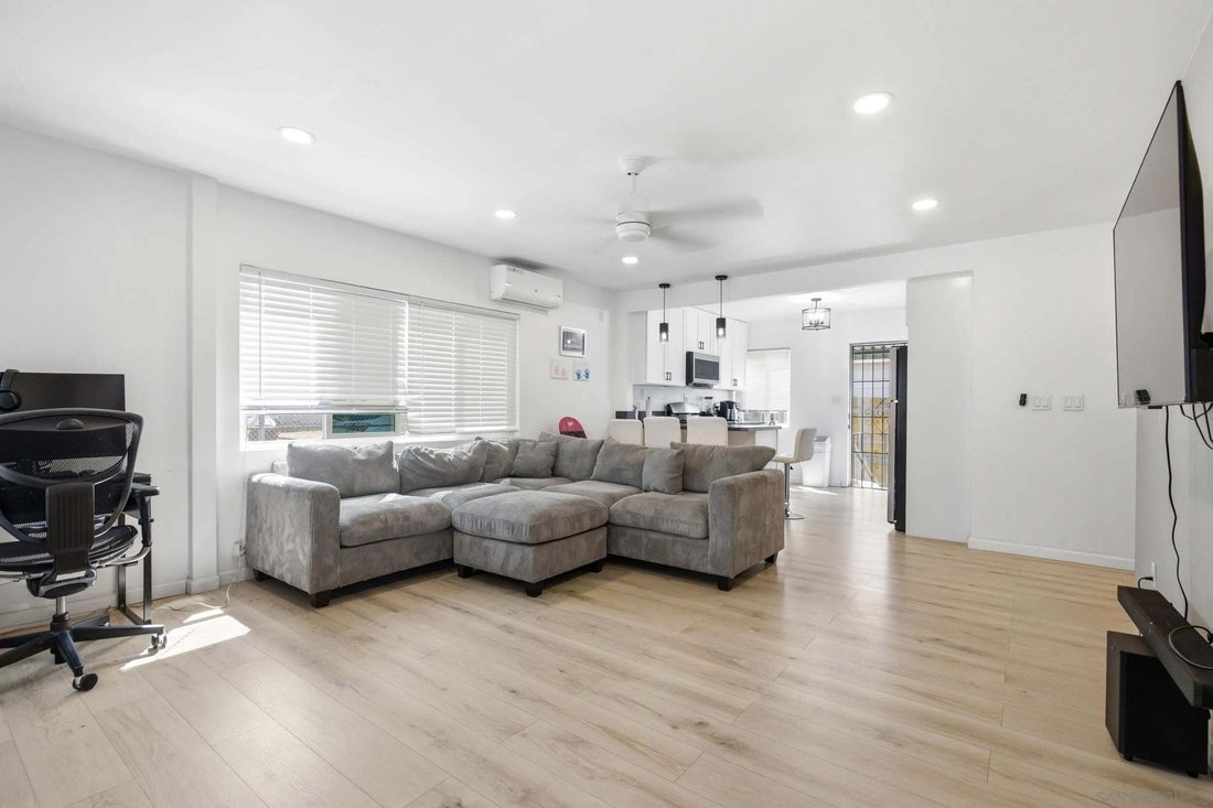 Altro a Chula Vista, California, Stati Uniti 5 - 18690619