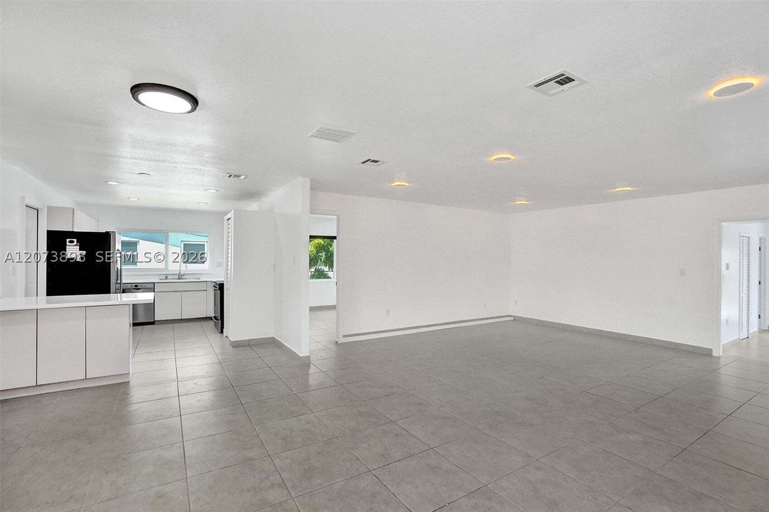 House in Miami, Florida, United States 5 - 18687297