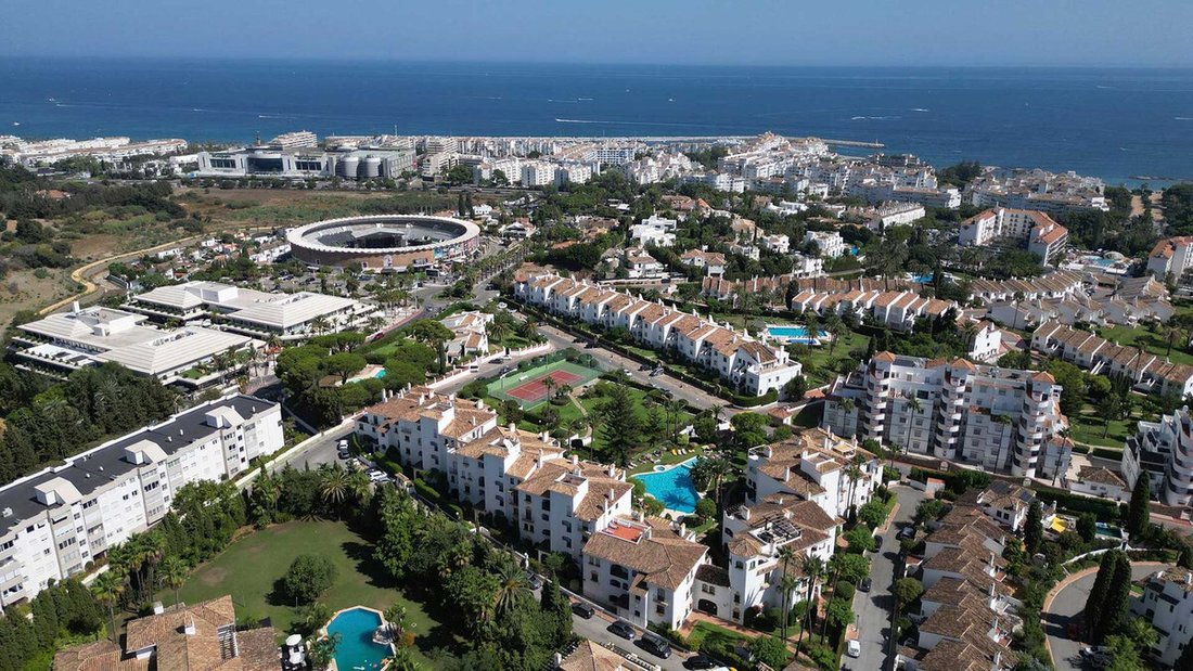 Apartment in Puerto Banus, Marbella, Spain 1 - 18688100