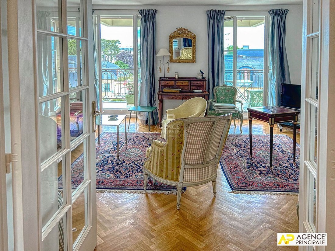 Appartamento a Domaine Nazionale del Castello, Versailles, Francia 1 - 18690363