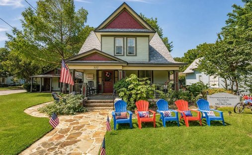 House in Granbury, Texas, United States 1