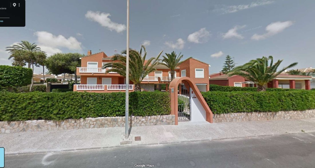 Chalet in Torrevieja, Valencian Community, Spain 1 - 18691067