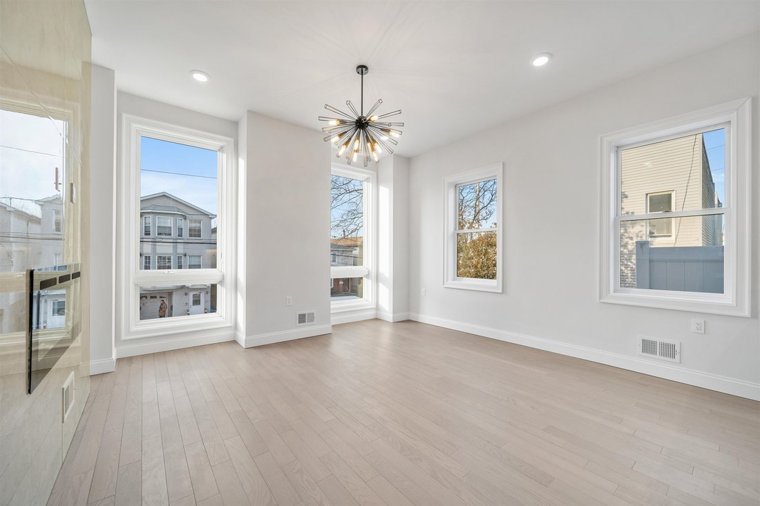 Condo in Jersey City, New Jersey, United States 4 - 18688552