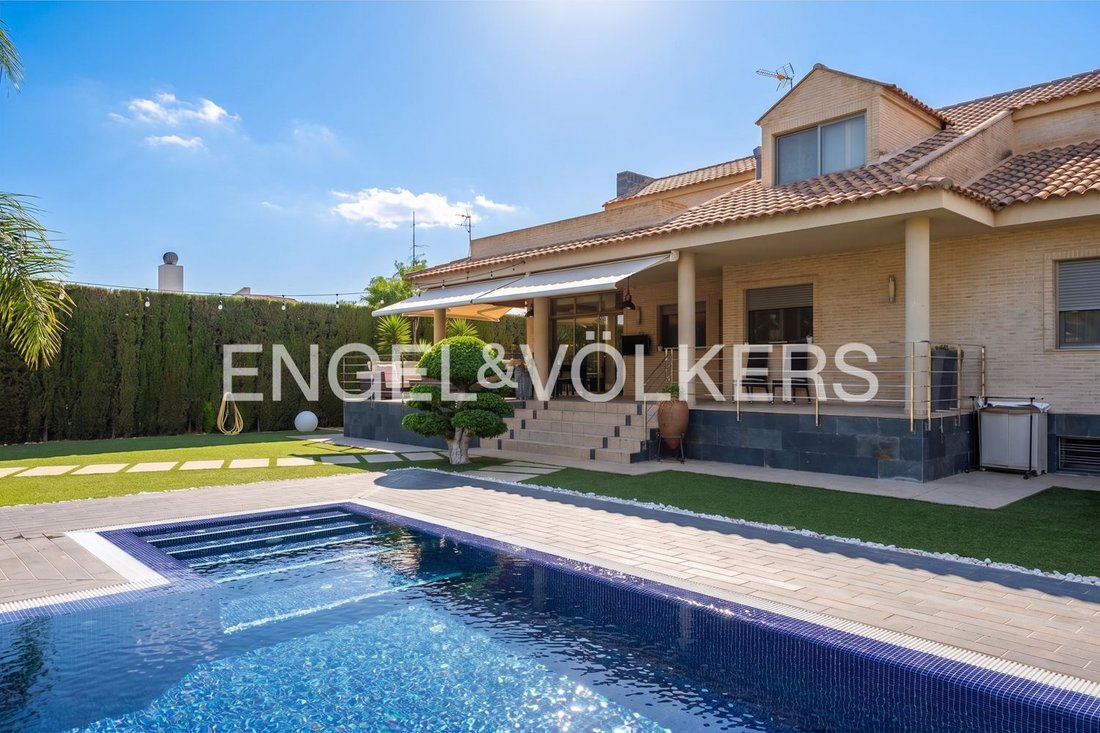 House in la Pobla de Vallbona, Valencian Community, Spain 1 - 18536226