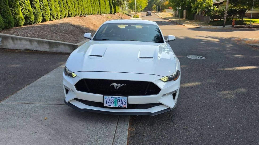 Coupe in Portland, OR, United States 2 - 18691560