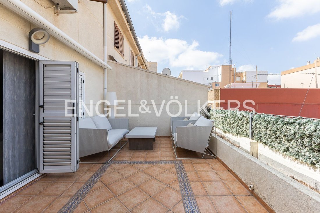 Penthouse in Mislata, Valencian Community, Spain 2 - 18613679