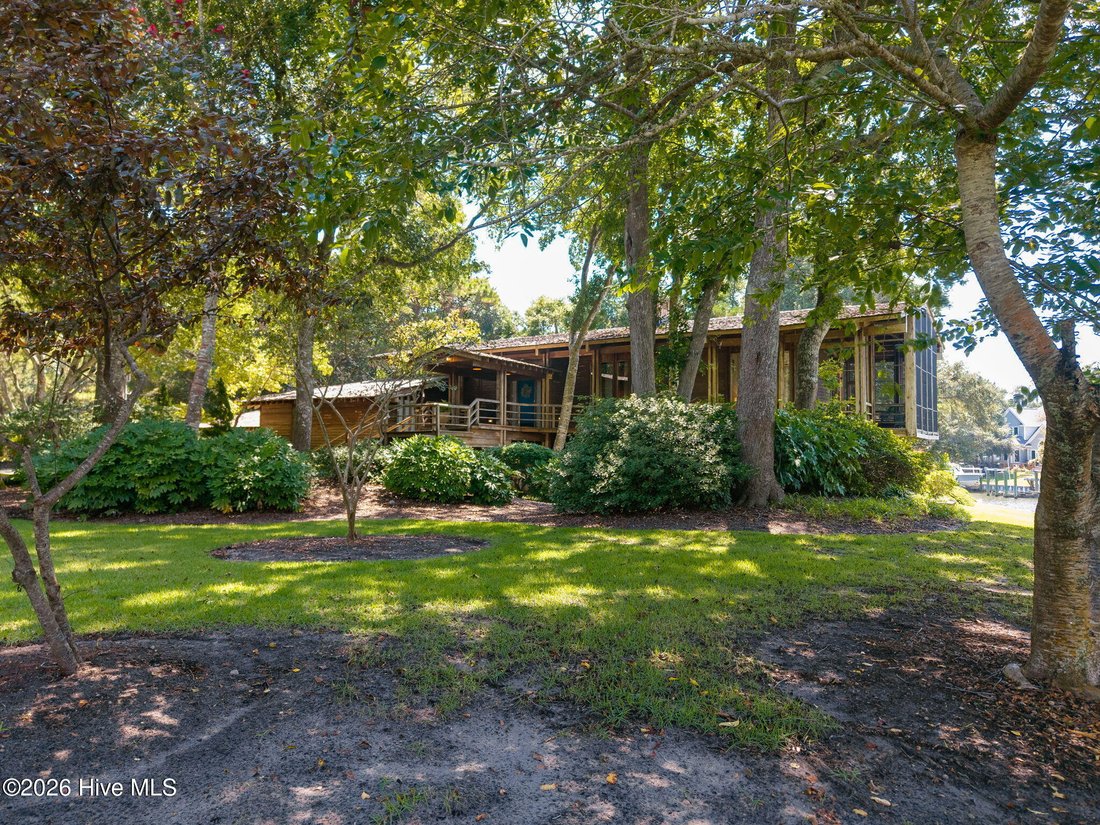 House in Pine Knoll Shores, North Carolina, United States 1 - 18687765