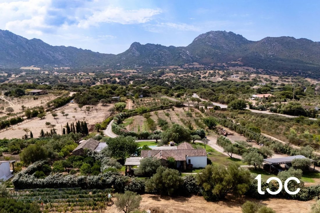 Estate in Golfo Aranci, Sardinia, Italy 4 - 18688157