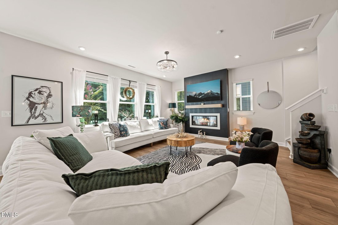 Townhouse in Raleigh, North Carolina, United States 5 - 18687368